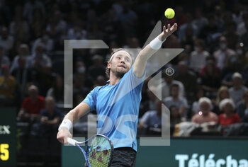 2021-11-05 - Casper Ruud of Norway during the Rolex Paris Masters 2021, ATP Masters 1000 tennis tournament on November 5, 2021 at Accor Arena in Paris, France - ROLEX PARIS MASTERS 2021, ATP MASTERS 1000 TENNIS TOURNAMENT - INTERNATIONALS - TENNIS