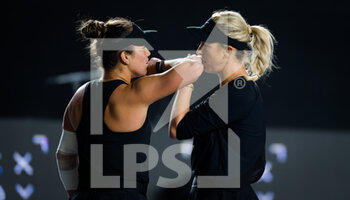 2021-11-13 - Alexa Guarachi of Chile & Desirae Krawczyk of the United States during the second doubles round robin match at the 2021 Akron WTA Finals Guadalajara, Masters WTA tennis tournament on November 13, 2021 in Guadalajara, Mexico - 2021 AKRON WTA FINALS GUADALAJARA, MASTERS WTA TENNIS TOURNAMENT - INTERNATIONALS - TENNIS