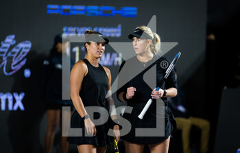 2021-11-13 - Alexa Guarachi of Chile & Desirae Krawczyk of the United States during the second doubles round robin match at the 2021 Akron WTA Finals Guadalajara, Masters WTA tennis tournament on November 13, 2021 in Guadalajara, Mexico - 2021 AKRON WTA FINALS GUADALAJARA, MASTERS WTA TENNIS TOURNAMENT - INTERNATIONALS - TENNIS