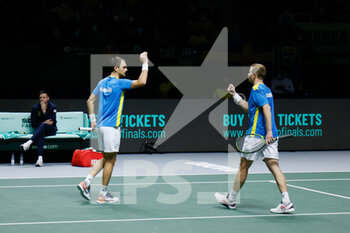 2021-11-27 - Andrey Golubev and Alexandr Nedovyesov of Kazakhstan play doubles during the Davis Cup 2021, Group B tennis match between Kazakhstan and Sweden on November 27, 2021 at Madrid Arena in Madrid, Spain - DAVIS CUP 2021, GROUP B - KAZAKHSTAN VS SWEDEN - INTERNATIONALS - TENNIS