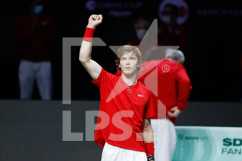 2021-11-27 - Andrey Rublev of Russia celebrates during the Davis Cup 2021, Group A tennis match between Russia and Ecuador on November 27, 2021 at Madrid Arena in Madrid, Spain - DAVIS CUP 2021, GROUP B - KAZAKHSTAN VS SWEDEN - INTERNATIONALS - TENNIS