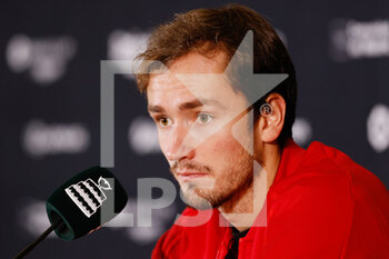 2021-11-27 - Daniil Medvedev of Russia talks to the media after the Davis Cup 2021, Group A tennis match between Russia and Ecuador on November 27, 2021 at Madrid Arena in Madrid, Spain - DAVIS CUP 2021, GROUP B - KAZAKHSTAN VS SWEDEN - INTERNATIONALS - TENNIS