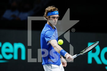 2021-11-28 - Andrey Rublev of Russia during the Davis Cup 2021, Group A tennis match between Spain and Russia on November 28, 2021 at Madrid Arena in Madrid, Spain - DAVIS CUP 2021, GROUP B - CANADA VS KAZAKHSTAN - INTERNATIONALS - TENNIS