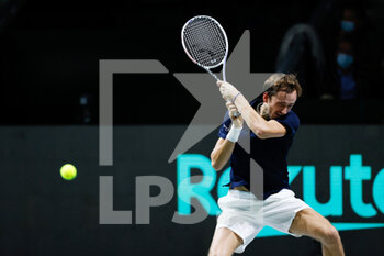 2021-11-28 - Daniil Medvedev of Russia during the Davis Cup 2021, Group A tennis match between Spain and Russia on November 28, 2021 at Madrid Arena in Madrid, Spain - DAVIS CUP 2021, GROUP B - CANADA VS KAZAKHSTAN - INTERNATIONALS - TENNIS