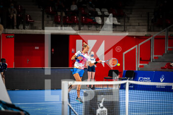 2021-12-18 - Arantxa Rus of Netherlands during the Open de Rouen 2021, semi-finals Tennis match against Alize Lim of France on December 18, 2021 at Kindarena in Rouen, France - OPEN DE ROUEN 2021, SEMI-FINALS - INTERNATIONALS - TENNIS