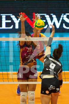 2021-12-21 - Spike of Lina ANDRIKOPOULOU (LP Salo) - VERO VOLLEY MONZA VS LP SALO - CHAMPIONS LEAGUE WOMEN - VOLLEYBALL