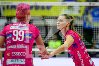 2021-10-21 - Nika Daalderop (Novara) - IMOCO VOLLEY CONEGLIANO VS IGOR GORGONZOLA NOVARA - SERIE A1 WOMEN - VOLLEYBALL