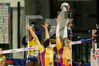 2021-10-30 - Spike of EGONU PAOLA (Imoco Volley Conegliano) - VERO VOLLEY MONZA VS IMOCO VOLLEY CONEGLIANO - SERIE A1 WOMEN - VOLLEYBALL