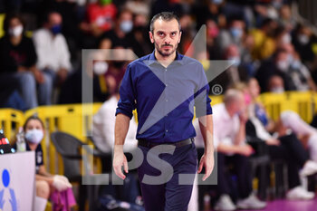 2021-11-07 - Marco Gaspari (allenatore Vero Volley Monza) - SAVINO DEL BENE SCANDICCI VS VERO VOLLEY MONZA - SERIE A1 WOMEN - VOLLEYBALL