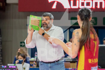 2021-11-21 - Stefano Saja (head coach of Acqua & Sapone Roma Volley Club) - IGOR GORGONZOLA NOVARA VS ACQUA&SAPONE ROMA VOLLEY CLUB - SERIE A1 WOMEN - VOLLEYBALL