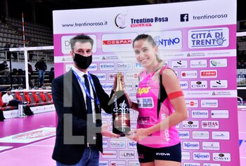 2021-11-28 - MVP of the match: Ellen Villas Boas Braga (VBC Casalmaggiore) - DELTA DESPAR TRENTINO VS VBC TRASPORTI PESANTI CASALMAGGIORE - SERIE A1 WOMEN - VOLLEYBALL