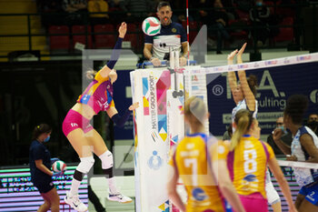 2021-12-05 - HANNA DAVISKYBA  (Vero Volley Monza) - VERO VOLLEY MONZA VS IL BISONTE FIRENZE - SERIE A1 WOMEN - VOLLEYBALL