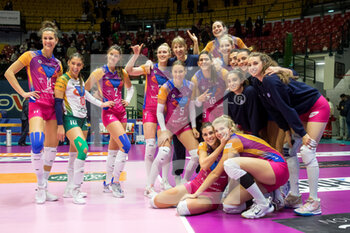 2021-12-05 - Esultanza Vero Volley Monza dopo il successo - VERO VOLLEY MONZA VS IL BISONTE FIRENZE - SERIE A1 WOMEN - VOLLEYBALL