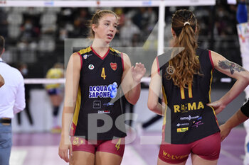 2021-10-17 - Bugg Madison of Acqua & Sapone Roma Volley  in action during the Women's Volleyball Championship Series A match between Acqua & Sapone Volley Roma and Imoco Volley Conegliano at PalaEur, October 17, 2021 in Rome, Italy.  - ACQUA&SAPONE ROMA VOLLEY CLUB VS IMOCO VOLLEY CONEGLIANO - SERIE A1 WOMEN - VOLLEYBALL