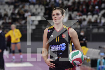 2021-10-17 - Klimets Hanna of Acqua & Sapone Roma Volley during the Women's Volleyball Championship Series A match between Acqua & Sapone Volley Roma and Imoco Volley Conegliano at PalaEur, October 17, 2021 in Rome, Italy.  - ACQUA&SAPONE ROMA VOLLEY CLUB VS IMOCO VOLLEY CONEGLIANO - SERIE A1 WOMEN - VOLLEYBALL