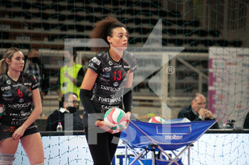 2021-11-13 - Valentina Diouf (Perugia) - DELTA DESPAR TRENTINO VS BARTOCCINI FORTINFISSI PERUGIA - SERIE A1 WOMEN - VOLLEYBALL