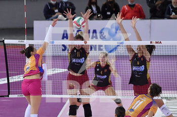 2021-11-14 - Katarina Lazovic of Vero Volley Monza  in action during the Women's Volleyball Championship Series A1 match between Acqua & Sapone Volley Roma and Vero Volley Monza at PalaEur, 14th November, 2021 in Rome, Italy.  - ACQUA&SAPONE ROMA VOLLEY CLUB VS VERO VOLLEY MONZA - SERIE A1 WOMEN - VOLLEYBALL