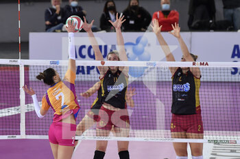 2021-11-14 - Katarina Lazovic of Vero Volley Monza   in action during the Women's Volleyball Championship Series A1 match between Acqua & Sapone Volley Roma and Vero Volley Monza at PalaEur, 14th November, 2021 in Rome, Italy.  - ACQUA&SAPONE ROMA VOLLEY CLUB VS VERO VOLLEY MONZA - SERIE A1 WOMEN - VOLLEYBALL