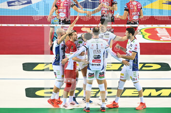 2021-10-23 - Exultation of  palyers Itas Trentino - SEMIFINALE - SIR SAFETY CONAD PERUGIA VS ITAS TRENTINO - SUPERCOPPA - VOLLEYBALL