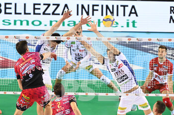 2021-10-23 - Attack of  Matthew Anderson  #1 (Sir Safety Conad Perugia) - SEMIFINALE - SIR SAFETY CONAD PERUGIA VS ITAS TRENTINO - SUPERCOPPA - VOLLEYBALL