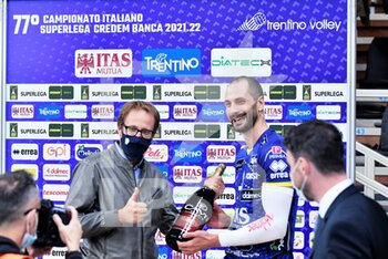2021-10-12 - Matey Kaziyski MVP of the match ( Verona volley) - ITAS TRENTINO VS VOLLEY VERONA - SUPERLEAGUE SERIE A - VOLLEYBALL