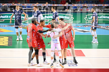 2021-11-24 - Exultation of players Cucine Lube Civitanova - CUCINE LUBE CIVITANOVA VS CONSAR RAVENNA - SUPERLEAGUE SERIE A - VOLLEYBALL