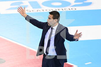 2021-11-24 - Gianlorenzo Blengini (Coach of Cucine Lube Civitanova) - CUCINE LUBE CIVITANOVA VS CONSAR RAVENNA - SUPERLEAGUE SERIE A - VOLLEYBALL