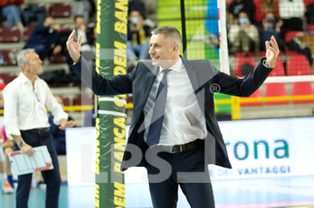 2021-12-04 - Esultanza di Radostin Stoytchev - Head Coach - Verona Volley - VERONA VOLLEY VS CONSAR RAVENNA - SUPERLEAGUE SERIE A - VOLLEYBALL
