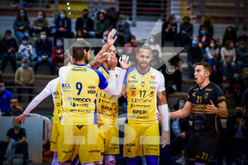 Top Volley Cisterna vs Leo Shoes Modena - SUPERLEAGUE SERIE A - VOLLEYBALL