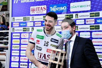 2021-12-19 - Daniele Lavia MVP of the match (Itas Trentino) - ITAS TRENTINO VS TOP VOLLEY CISTERNA - SUPERLEAGUE SERIE A - VOLLEYBALL