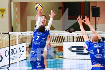 2021-10-16 - Zingel and Maar block, Top Volley Cisterna - TOP VOLLEY CISTERNA VS KIOENE PADOVA - SUPERLEAGUE SERIE A - VOLLEYBALL
