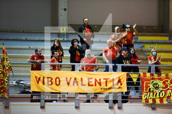 2021-11-06 - Tonno Callipo Vibo Valentia supporters  - TOP VOLLEY CISTERNA VS TONNO CALLIPO VIBO VALENTIA - SUPERLEAGUE SERIE A - VOLLEYBALL