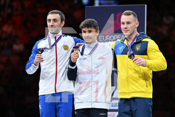 21/08/2022 - Vault medals: Gold JARMAN Jake (GBR) Silver DAVTYAN Artur (ARM) Bronze RADIVILOV Igor (UKR) - EUROPEAN MEN'S ARTISTIC GYMNASTICS CHAMPIONSHIPS - JUNIOR AND SENIOR MEN’S INDIVIDUAL APPARATUS FINALS - GINNASTICA - ALTRO