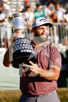 2022-10-09 - Jon Rahm of Spain celebrates with the trophy after winning the Acciona Open Espana 2022 on October 9, 2022 at Club de Campo de Madrid in Madrid, Spain - GOLF - ACCIONA OPEN ESPANA 2022 - GOLF - OTHER SPORTS