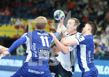 2022-01-28 - Sander Sagosen of Norway and Ymir Orn Gislason, Elvar Orn Jonsson of Iceland during the EHF Euro 2022, Placement Match 5/6 Handball match between Iceland and Norway on January 28, 2022 at Budapest Multifunctional Arena in Budapest, Hungary - EHF EURO 2022, PLACEMENT MATCH 5/6 - ICELAND VS NORWAY - HANDBALL - OTHER SPORTS
