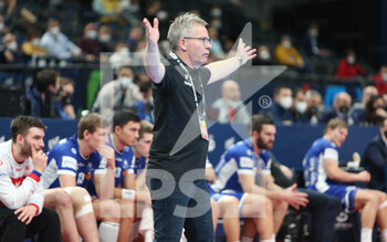 2022-01-28 - Coach Gudmundur Gudmundsson of Iceland during the EHF Euro 2022, Placement Match 5/6 Handball match between Iceland and Norway on January 28, 2022 at Budapest Multifunctional Arena in Budapest, Hungary - EHF EURO 2022, PLACEMENT MATCH 5/6 - ICELAND VS NORWAY - HANDBALL - OTHER SPORTS