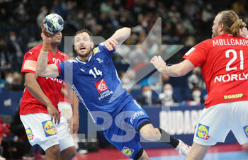 2022-01-30 - Kentin Mahe of France and Henrik Mollgaard of Denmark during the EHF Men's Euro 2022, Placement Match 3/4 handball match between France and Denmark on January 30, 2022 at Budapest Multifunctional Arena in Budapest, Hungary - EHF MEN'S EURO 2022, PLACEMENT MATCH 3/4 - FRANCE VS DENMARK - HANDBALL - OTHER SPORTS