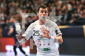 2022-03-10 - Rasmus Lauge Schmidt of Telekom Veszprem reacts during the EHF Champions League, Group Phase handball match between Paris Saint-Germain (PSG) Handball and Telekom Veszprem (KSE) on March 10, 2022 at Pierre de Coubertin stadium in Paris, France - EHF CHAMPIONS LEAGUE - PARIS SAINT-GERMAIN (PSG) HANDBALL VS TELEKOM VESZPREM (KSE) - HANDBALL - OTHER SPORTS