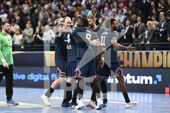 2022-04-07 - Team of PSG celebrates during the EHF Champions League, Play-offs Handball match between Paris Saint-Germain (PSG) and Elverum on April 7, 2022 at Pierre de Coubertin stadium in Paris, France - EHF CHAMPIONS LEAGUE, PLAY-OFFS - PARIS SAINT-GERMAIN (PSG) VS ELVERUM - HANDBALL - OTHER SPORTS