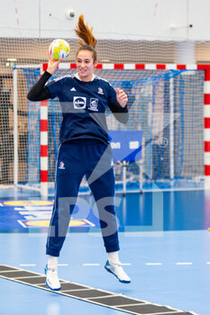 2022-09-27 - Floriane Andre of France during the training of the French women's handball team on September 27, 2022 at La Maison du Handball in Creteil, France - HANDBALL - PREPARATION OF THE FRENCH WOMEN'S TEAM - HANDBALL - OTHER SPORTS