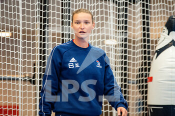 2022-09-27 - Amandine Leynaud of France during the training of the French women's handball team on September 27, 2022 at La Maison du Handball in Creteil, France - HANDBALL - PREPARATION OF THE FRENCH WOMEN'S TEAM - HANDBALL - OTHER SPORTS
