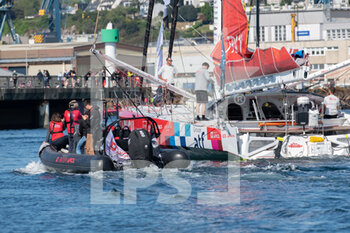2022-05-09 - Damien Seguin, GROUPE APICIL during the start of the Guyader Bermudes 1000 Race, IMOCA Globe Series sailing race on May 8, 2022 in Brest, France - GUYADER BERMUDES 1000 RACE, IMOCA GLOBE SERIES SAILING RACE - SAILING - OTHER SPORTS