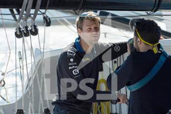 2022-05-09 - Benjamin Ferré, BENJAMIN ENVOIE LE PEPIN during the start of the Guyader Bermudes 1000 Race, IMOCA Globe Series sailing race on May 8, 2022 in Brest, France - GUYADER BERMUDES 1000 RACE, IMOCA GLOBE SERIES SAILING RACE - SAILING - OTHER SPORTS