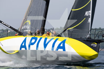 11/05/2022 - Charlie Dalin, APIVIA during the Défi Pom’Potes Runs of the Guyader Bermudes 1000 Race, IMOCA Globe Series sailing race on May 6, 2022 in Brest, France - DéFI POM'POTES RUNS OF THE GUYADER BERMUDES 1000 RACE, IMOCA GLOBE SERIES SAILING RACE - VELA - ALTRO