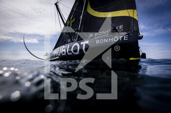 2022-04-22 - Skipper Alan Roura on Imoca Hublot during Training prerior for the route du rhum Lorient, France, on 22 april 2022, photo Pierre Bouras / DPPI - SAILING - TRAINING IMOCA HUBLOT ALAN ROURA - SAILING - OTHER SPORTS