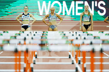 2022-03-02 - Reetta Hurske of Finland, Sarah Kate Lavin of Ireland, Aitana Radsma of Spain in action during the Women 60 m hurdles of the World Athletics Indoor Tour Madrid 2022 on March 2, 2022 at the Polideportivo Gallur in Madrid, Spain -Photo Oscar J Barroso / Spain DPPI / DPPI - WORLD ATHLETICS INDOOR TOUR MADRID 2022 - INTERNATIONALS - ATHLETICS