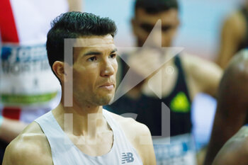 2022-03-02 - Adel Mechaal of Spain looks on during the Men 3000 m of the World Athletics Indoor Tour Madrid 2022 on March 2, 2022 at the Polideportivo Gallur in Madrid, Spain -Photo Oscar J Barroso / Spain DPPI / DPPI - WORLD ATHLETICS INDOOR TOUR MADRID 2022 - INTERNATIONALS - ATHLETICS