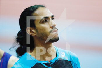 2022-03-02 - Mohamed Katir of Spain looks on during the Men 3000 m of the World Athletics Indoor Tour Madrid 2022 on March 2, 2022 at the Polideportivo Gallur in Madrid, Spain -Photo Oscar J Barroso / Spain DPPI / DPPI - WORLD ATHLETICS INDOOR TOUR MADRID 2022 - INTERNATIONALS - ATHLETICS