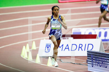 2022-03-02 - Gudaf Tsegay of Ethiopia in action during the Women 1500 m of the World Athletics Indoor Tour Madrid 2022 on March 2, 2022 at the Polideportivo Gallur in Madrid, Spain -Photo Oscar J Barroso / Spain DPPI / DPPI - WORLD ATHLETICS INDOOR TOUR MADRID 2022 - INTERNATIONALS - ATHLETICS