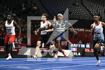 2022-03-06 - Michael "Mike" Rodgers (Men's 60m) of the USA (United States of America) competes during the World Athletics Indoor Tour, Meeting de Paris 2022 on March 6, 2022 at Accor Arena in Paris, France - WORLD ATHLETICS INDOOR TOUR, MEETING DE PARIS 2022 - INTERNATIONALS - ATHLETICS